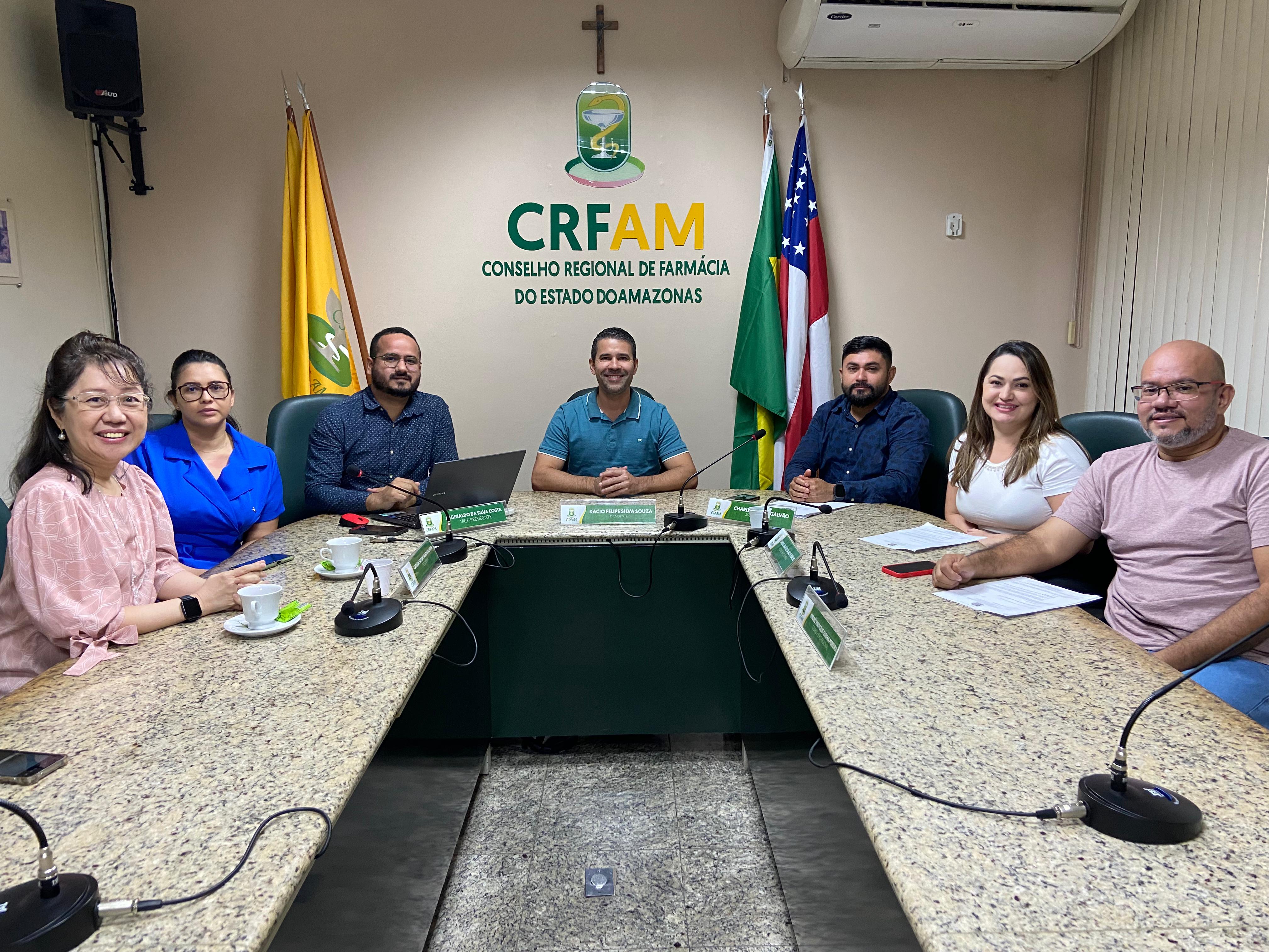 CRF-AM re&uacute;ne com  T&eacute;cnicos em An&aacute;lises Cl&iacute;nicas