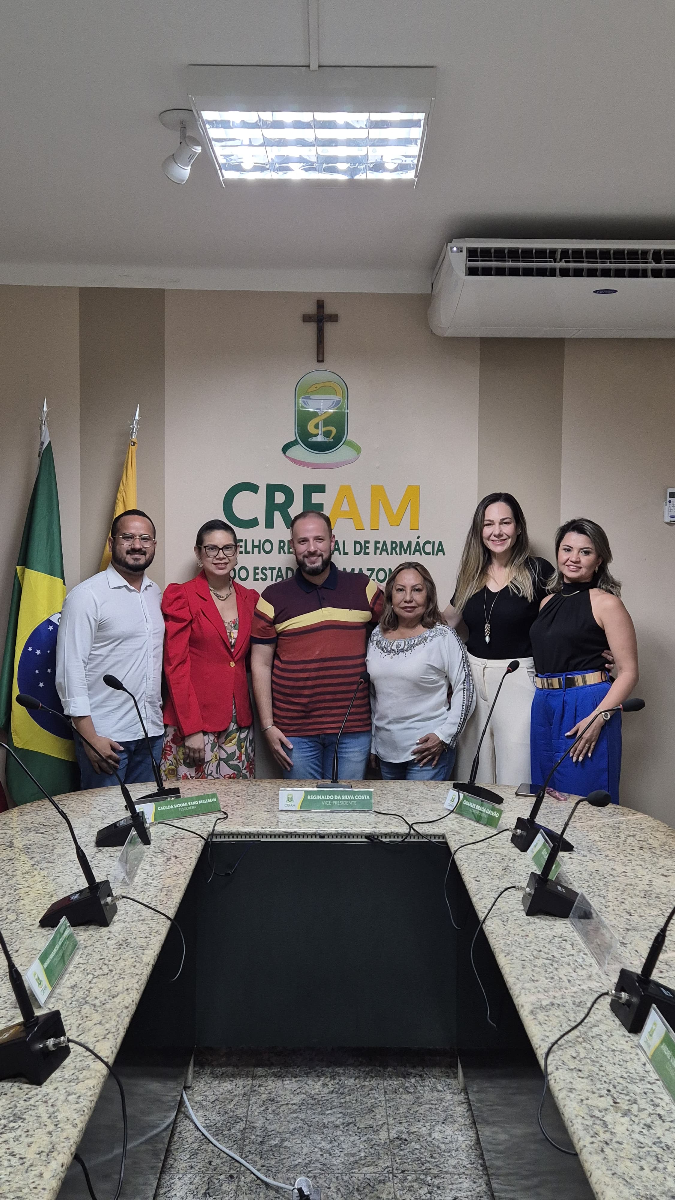 GTT de Farm&aacute;cia Est&eacute;tica e Cosmetologia Cl&iacute;nica do CRF-AM discute cartilha t&eacute;cnica para a regi&atilde;o